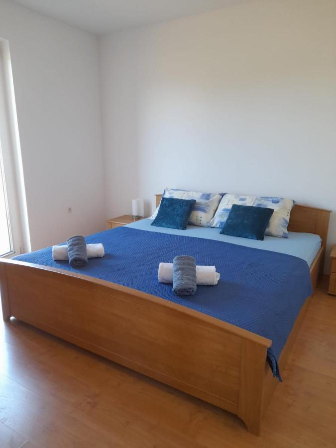 Holiday Home Anita Unesic Ngoại thất bức ảnh