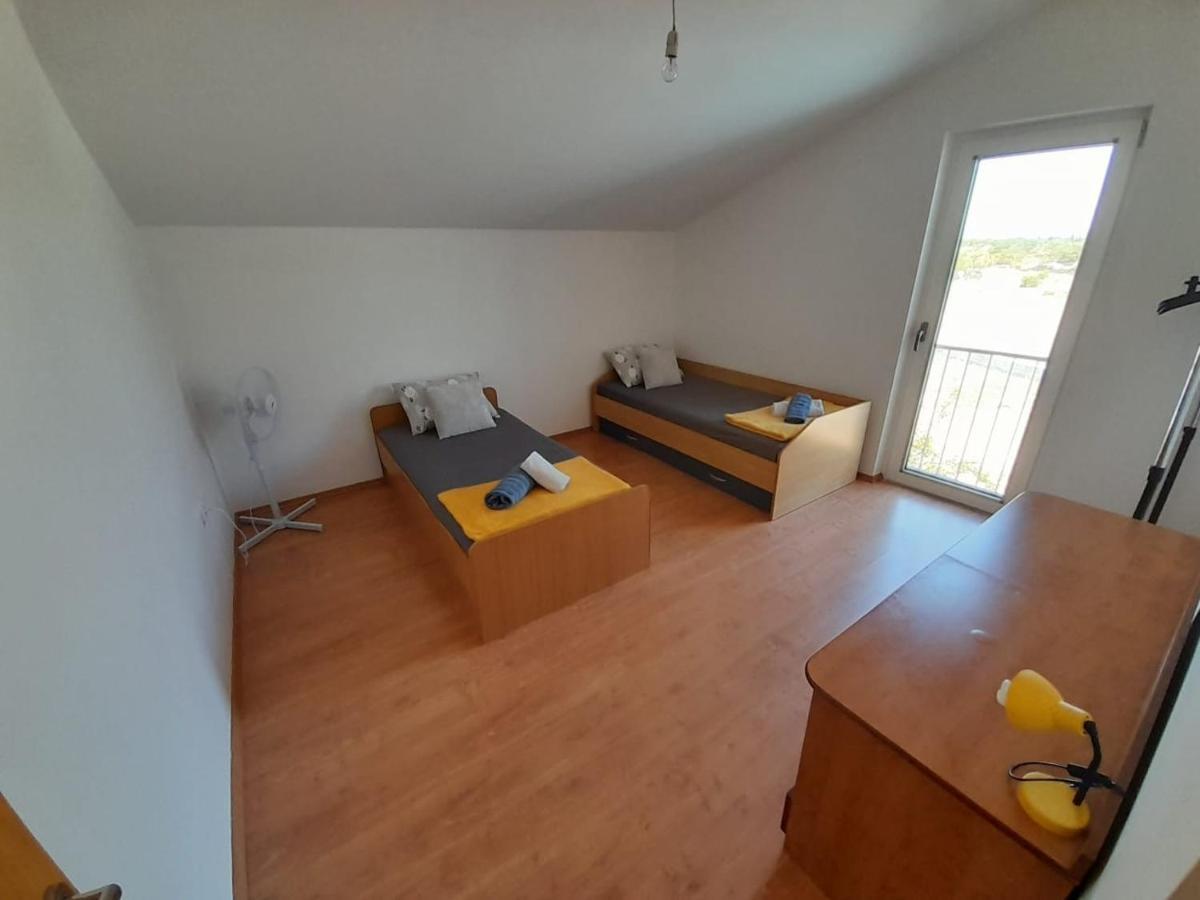 Holiday Home Anita Unesic Ngoại thất bức ảnh